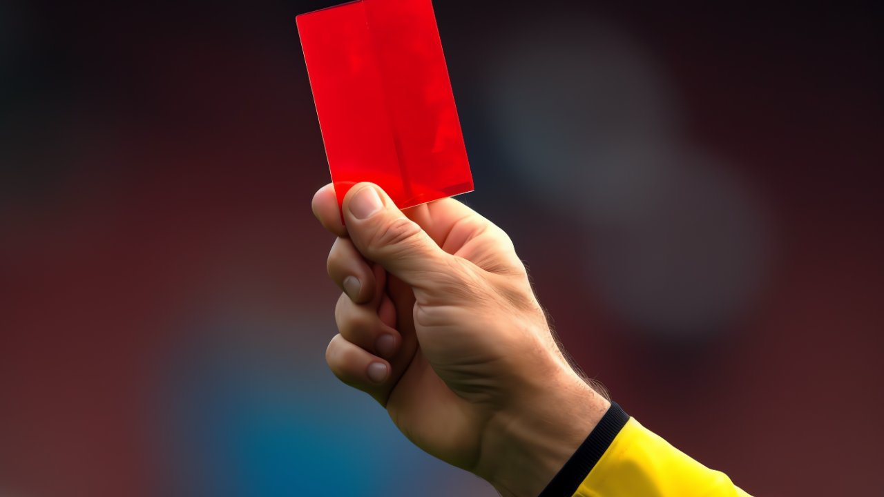 Multan a la FMF con 42.8 mdp por fallas de privacidad en el Fan ID
