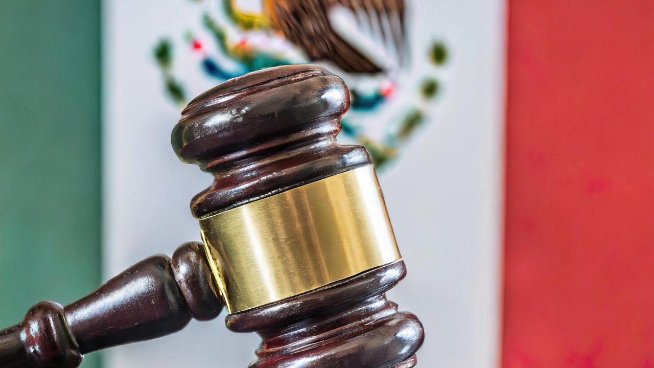 México lleva a tribunales de EE. UU. la muerte de 17 connacionales