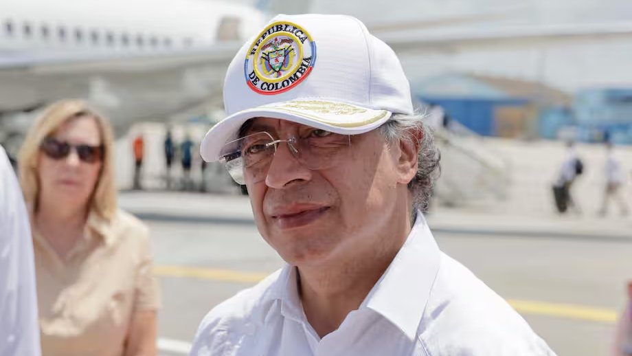 Tensión en Colombia: Petro llama a la resistencia social previo a la llegada de De la Espriella