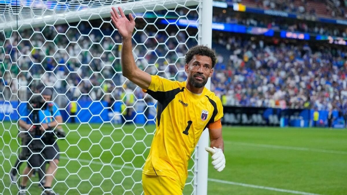 De revelación del Mundial a Chile: la emotiva historia detrás de Vozinha