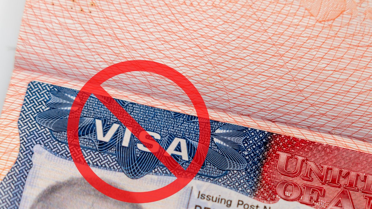 EU cancela visas a estudiantes fronterizos