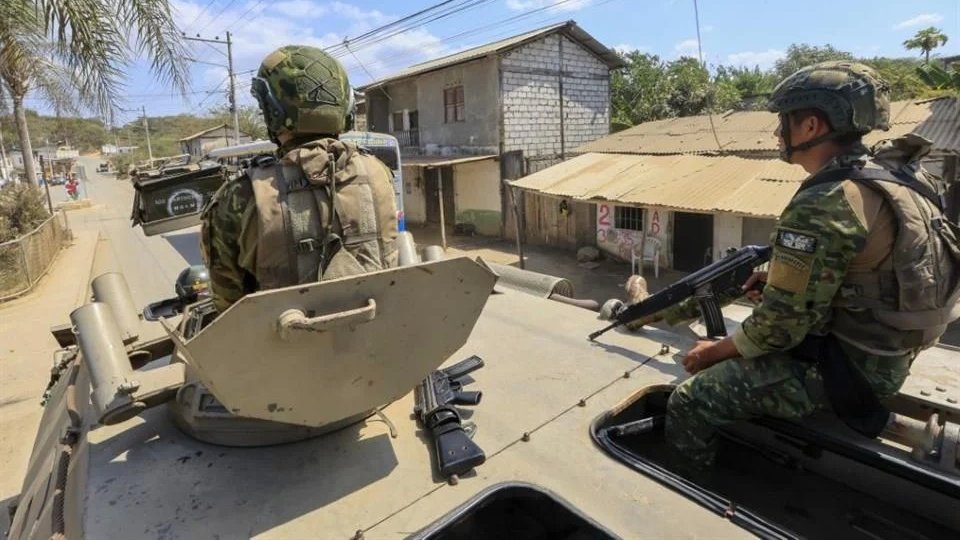 Personal militar de EU operará en Ecuador sin visa y con inmunidad